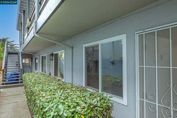 $2,250 | 1926 Alcatraz Avenue, Unit 6, Berkeley, CA 94703