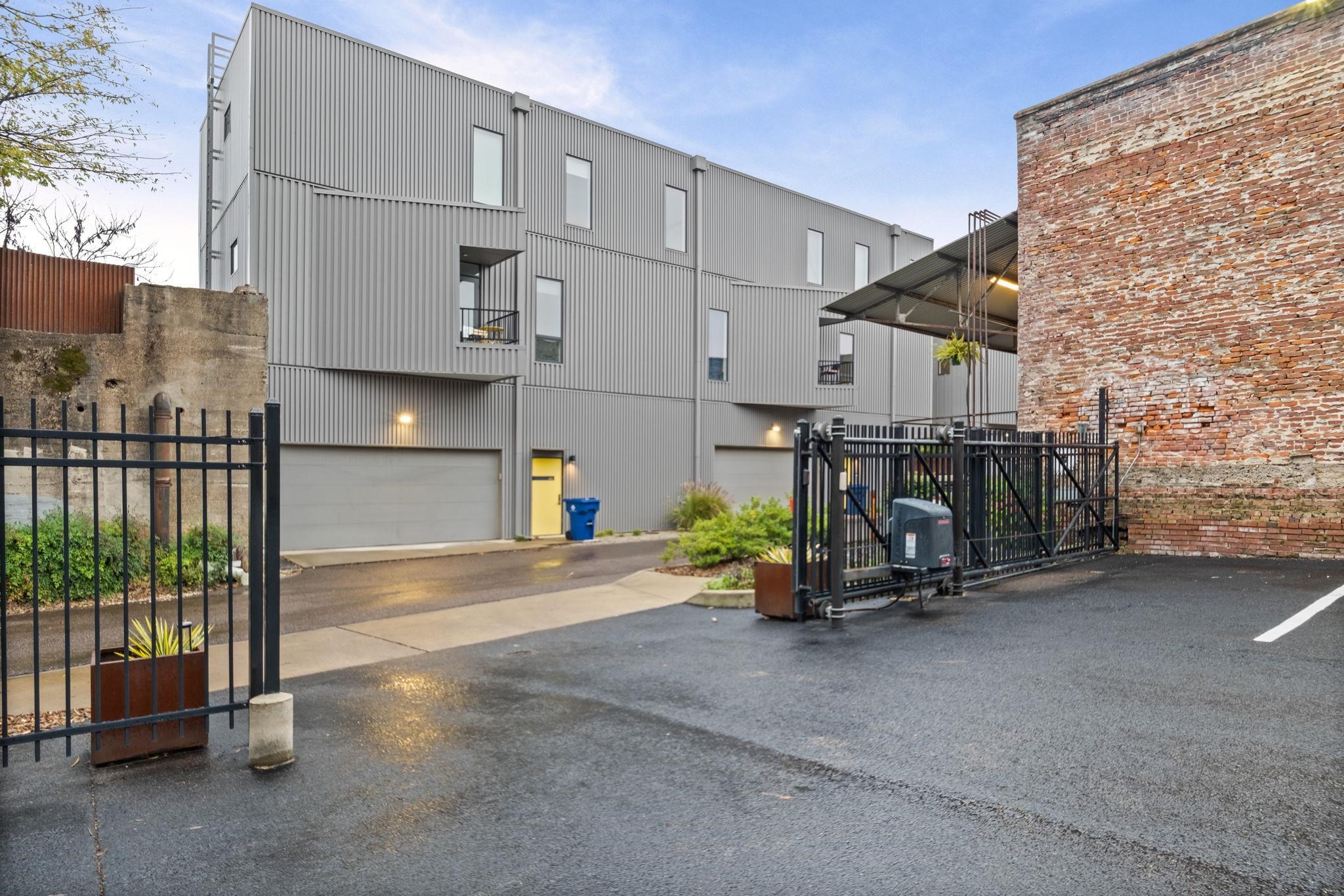 448 Tennessee Street Memphis, TN 38103 - Photo 7 of 39 a view of a street with seating area