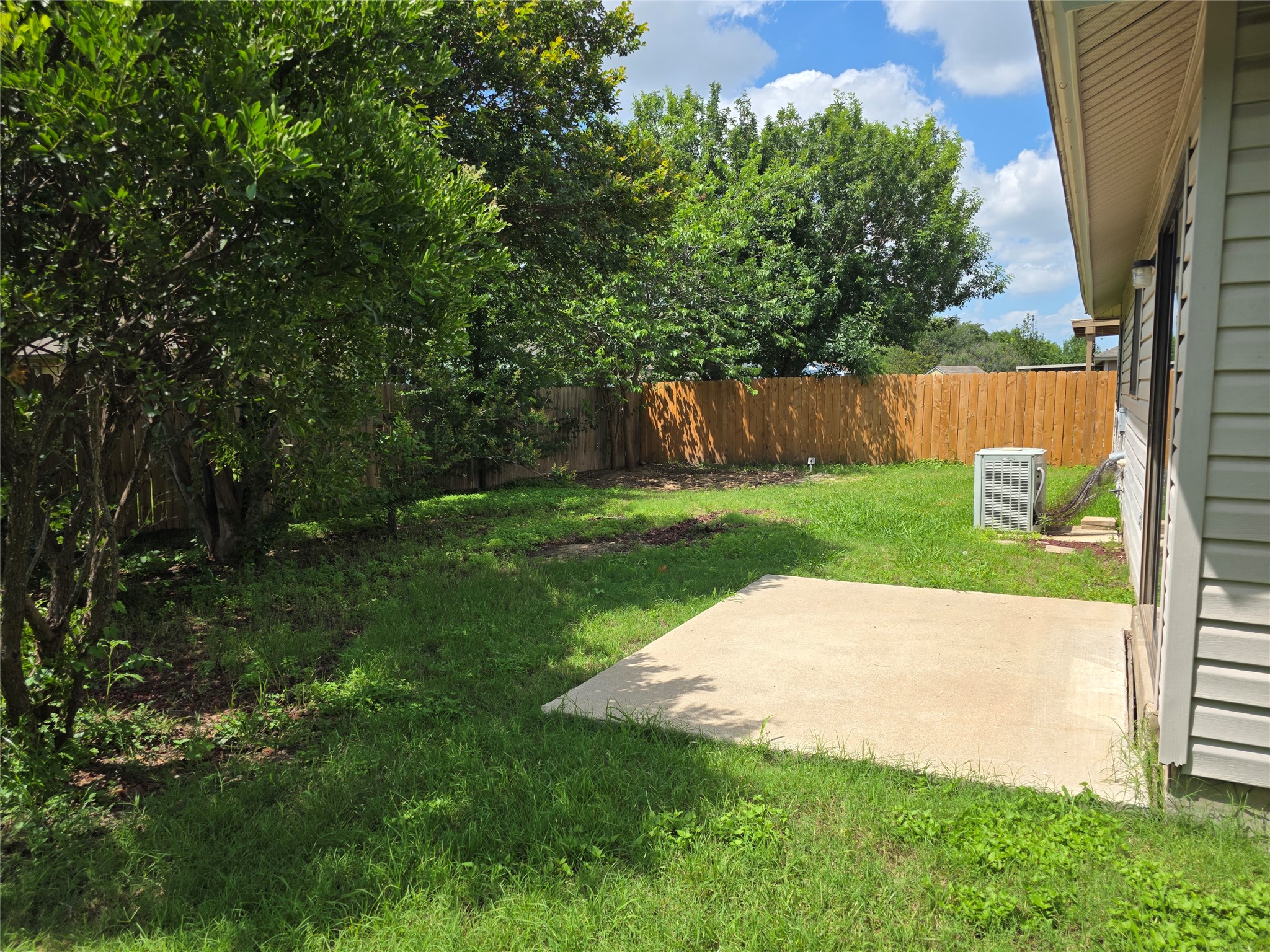 1353 Lakeside Loop Round Rock, TX 78665 - Photo 14 of 21