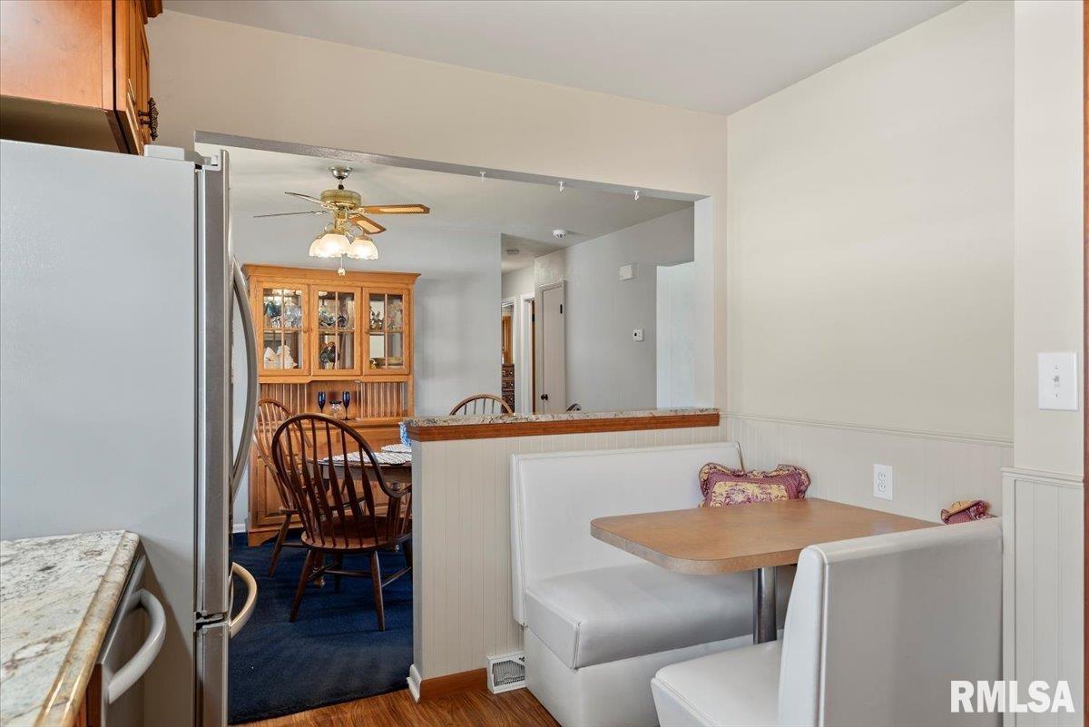 88 Delmar Drive Springfield, IL 62703 - Photo 12 of 30