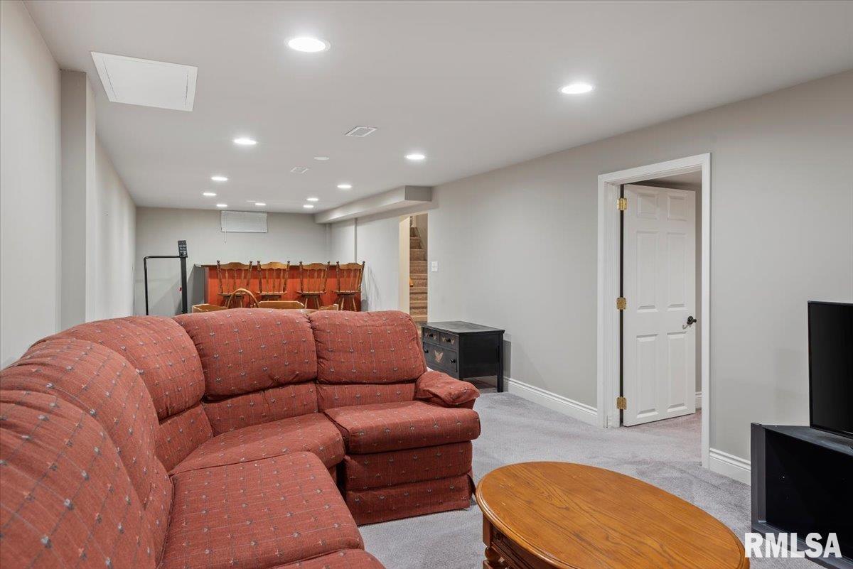 88 Delmar Drive Springfield, IL 62703 - Photo 21 of 30