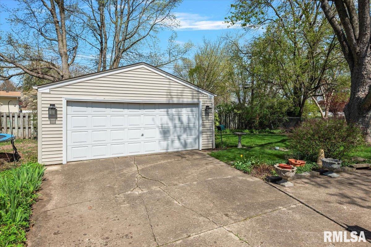 88 Delmar Drive Springfield, IL 62703 - Photo 28 of 30