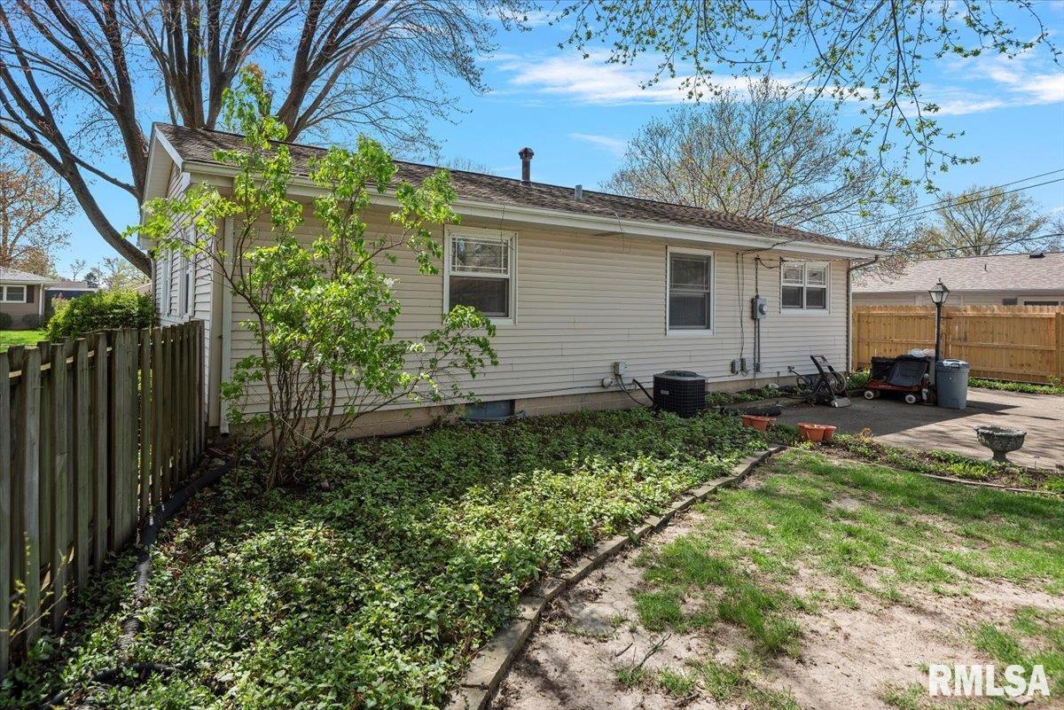 88 Delmar Drive Springfield, IL 62703 - Photo 29 of 30