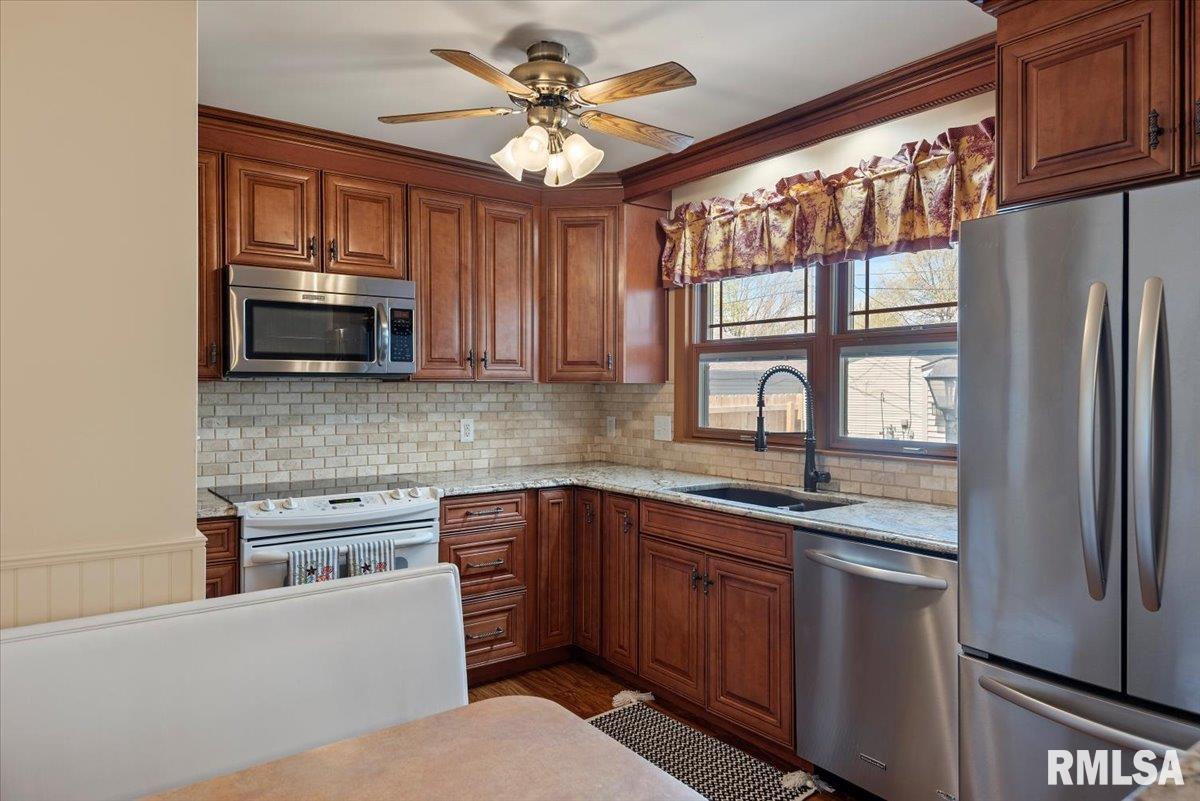 88 Delmar Drive Springfield, IL 62703 - Photo 10 of 30