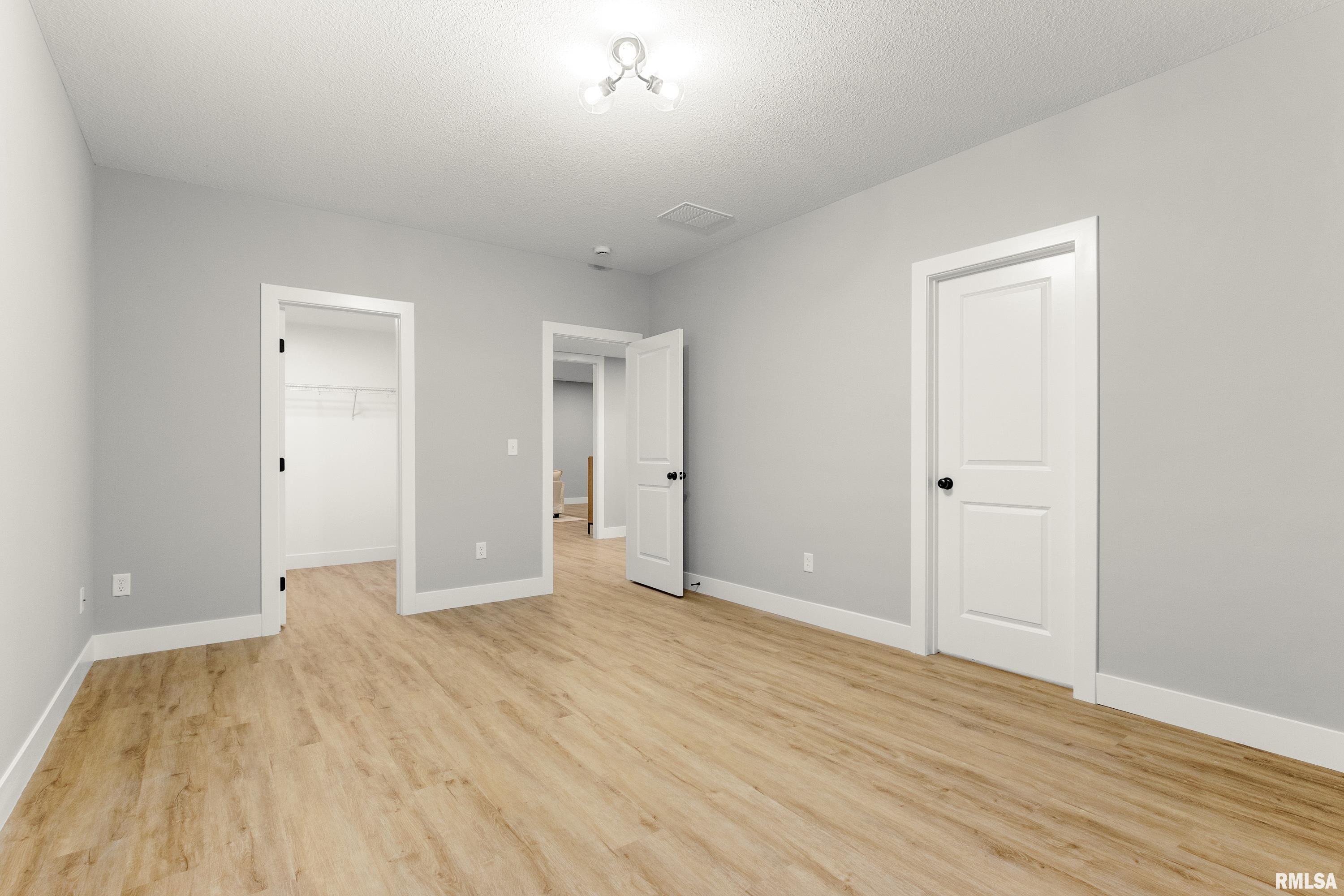 1700 Rustic Oak Drive Washington, IL 61571 - Photo 27 of 46