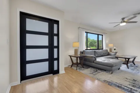 $825,000 | 1781 Dogwood Drive, Marco Island, FL 34145