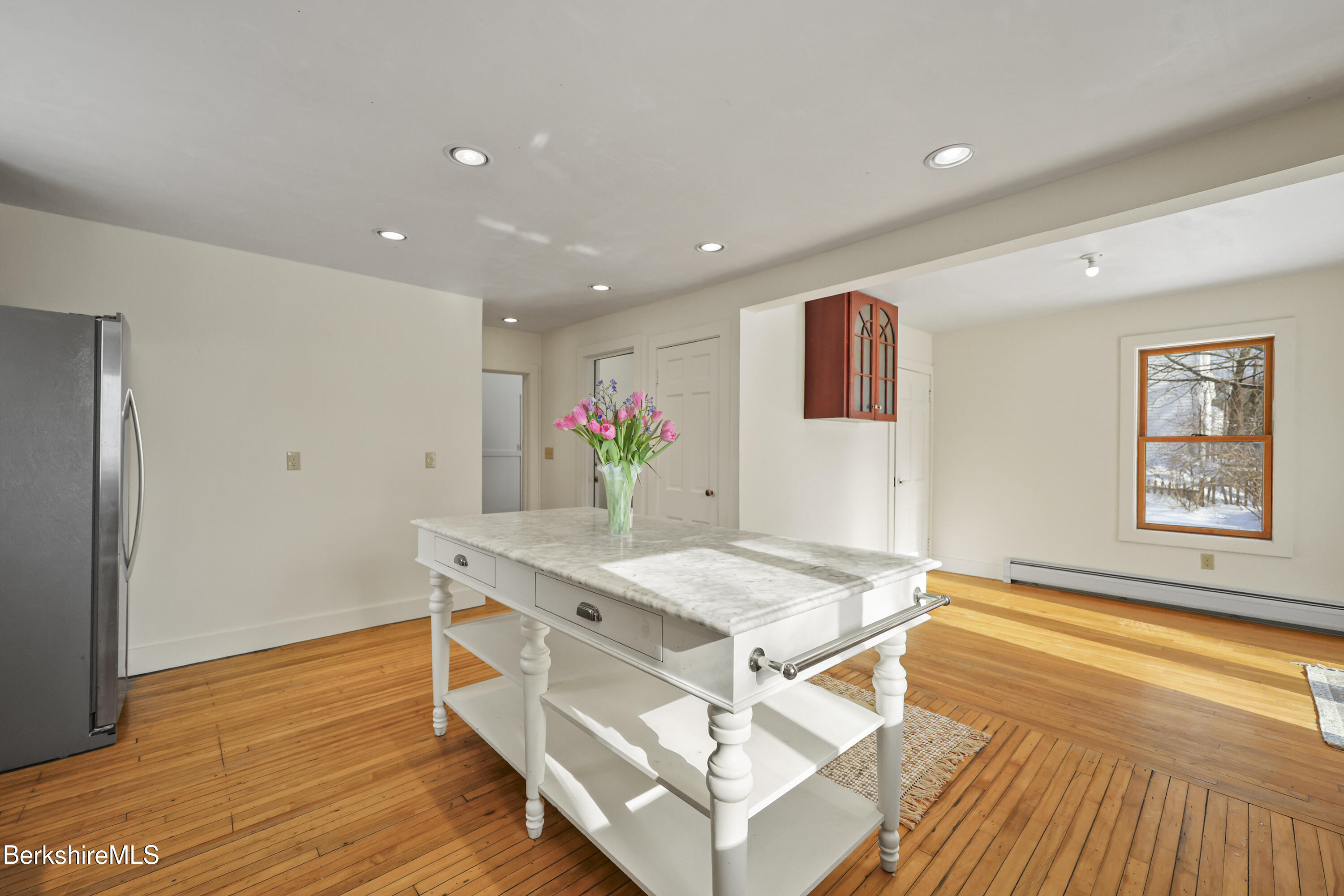 71 Weller Avenue Pittsfield, MA 01201 - Photo 12 of 42 Kitchen