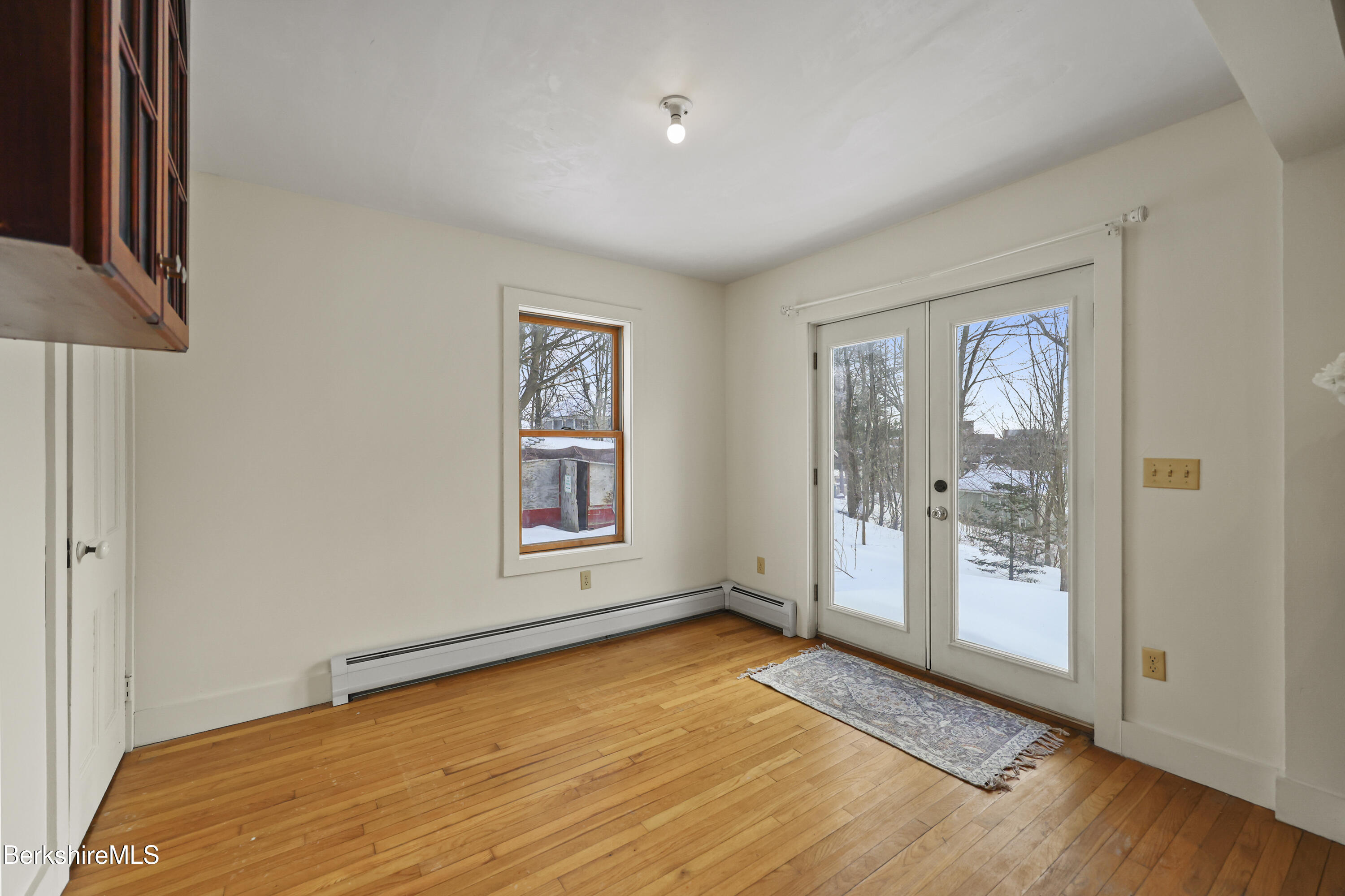 71 Weller Avenue Pittsfield, MA 01201 - Photo 16 of 42 Breakfast Area