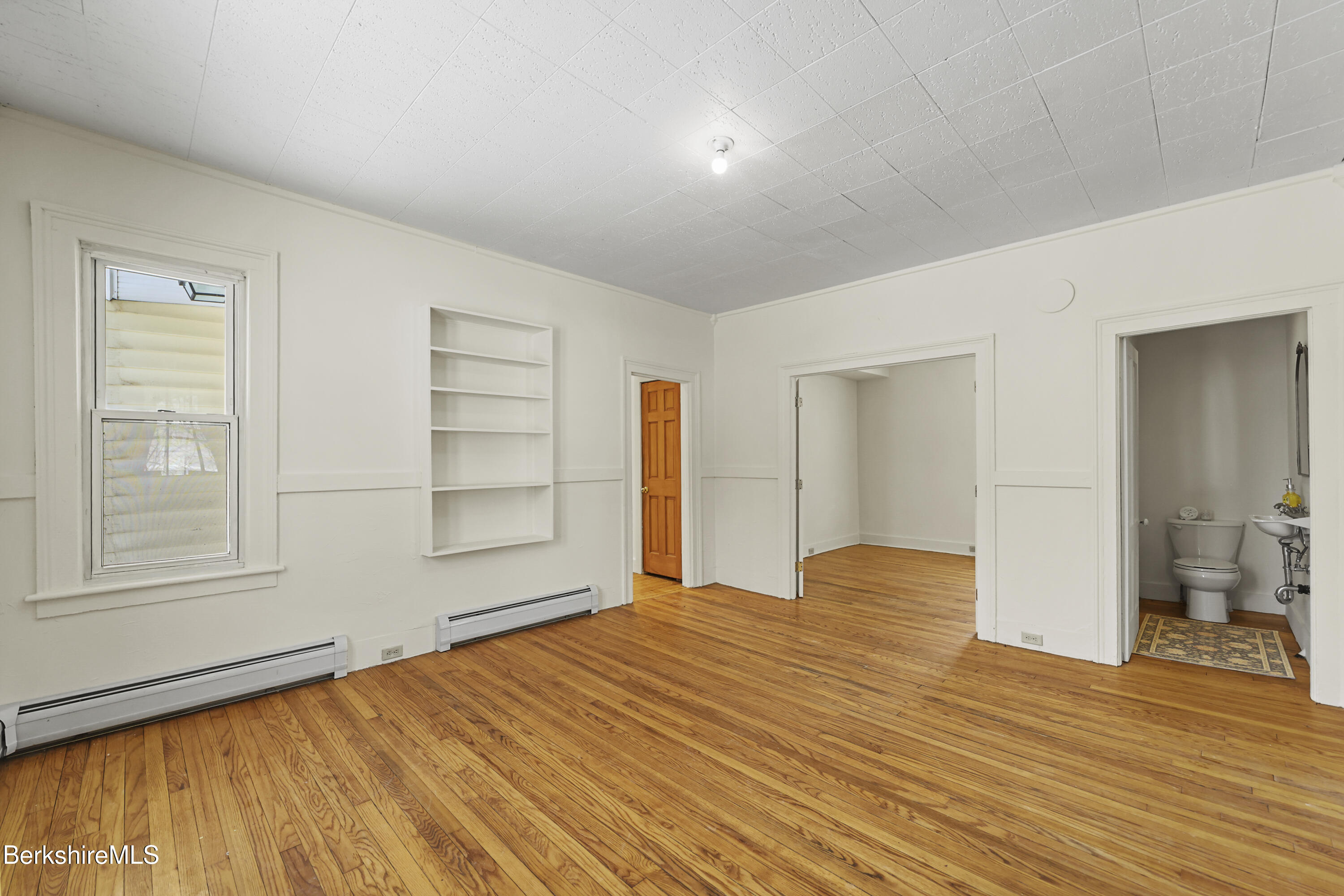 71 Weller Avenue Pittsfield, MA 01201 - Photo 22 of 42 Dining Room