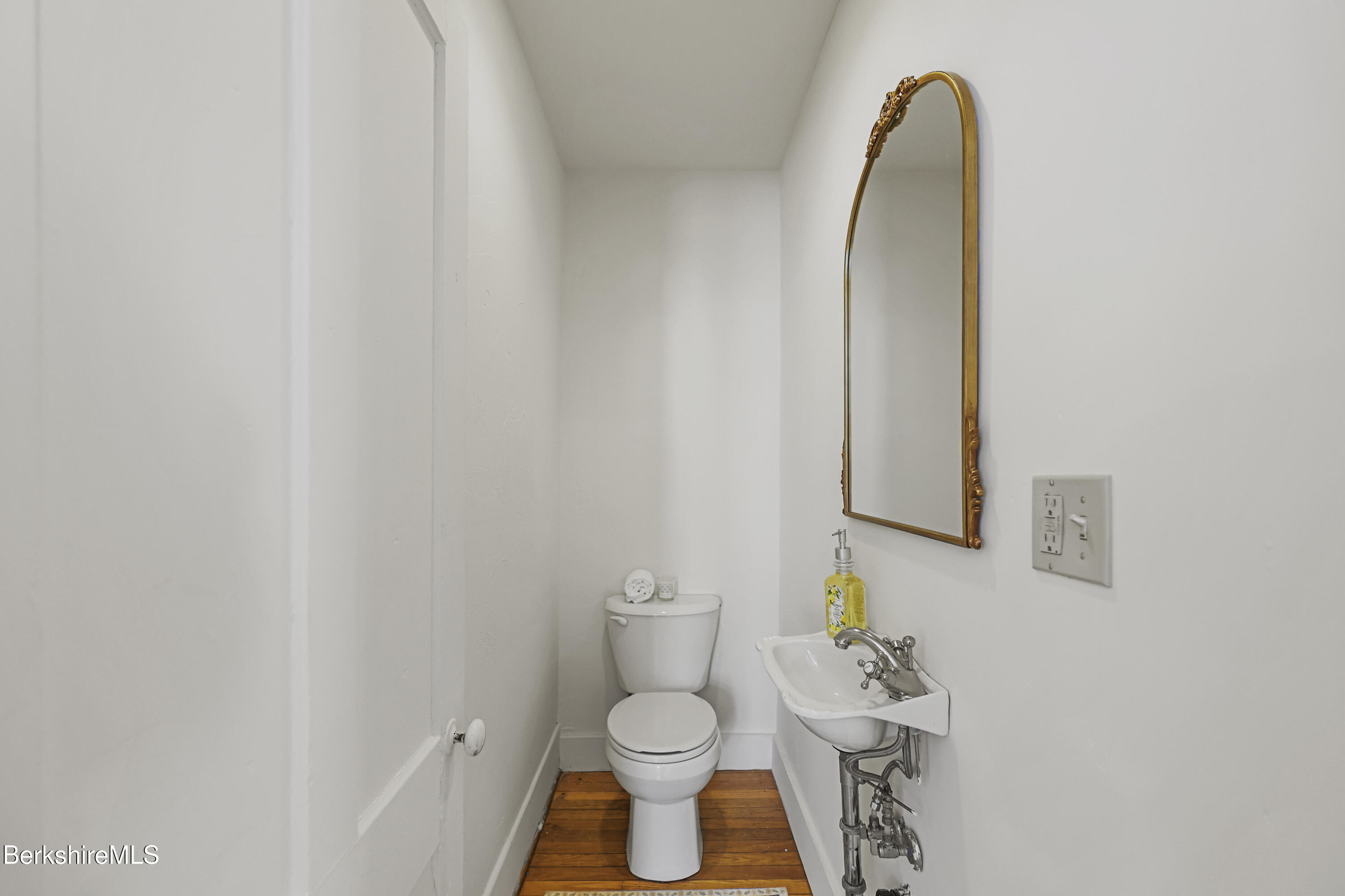 71 Weller Avenue Pittsfield, MA 01201 - Photo 25 of 42 First Floor Half Bath