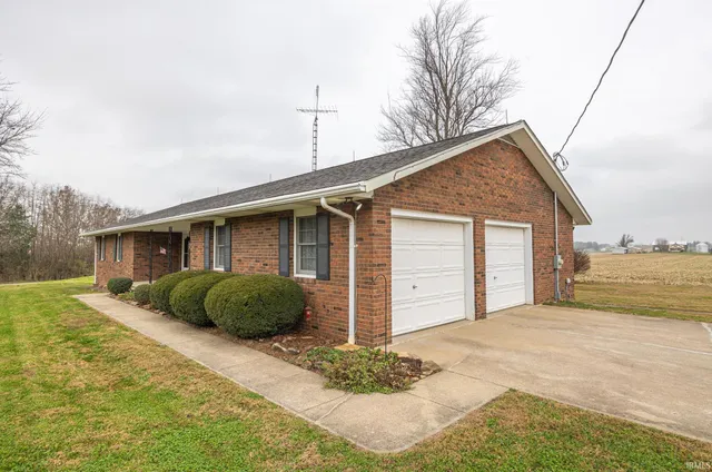 $299,000 | 218 West 660 South, Ferdinand, IN 47532