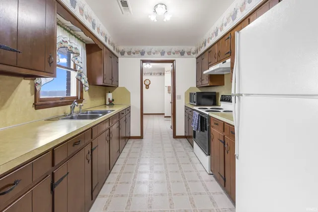 $299,000 | 218 West 660 South, Ferdinand, IN 47532