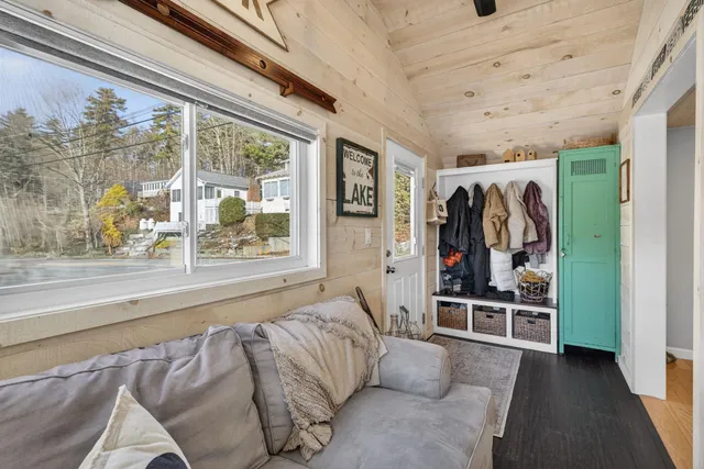 $1,800,000 | 195 East Side Drive, Alton, NH 03810