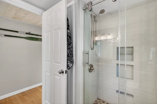 $1,690,000 | 195 East Side Drive, Alton, NH 03810