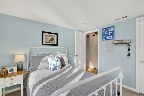 $1,690,000 | 195 East Side Drive, Alton, NH 03810