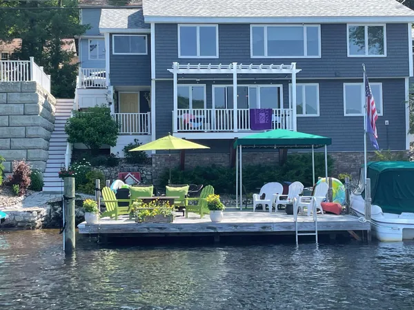 $1,690,000 | 195 East Side Drive, Alton, NH 03810