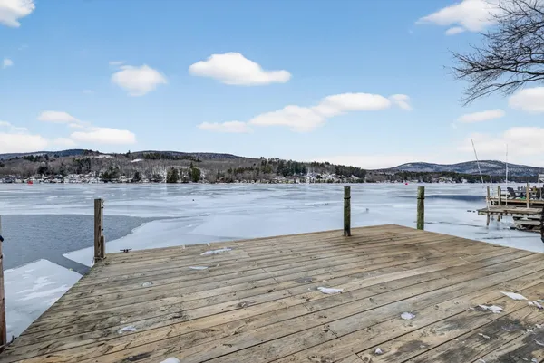$1,690,000 | 195 East Side Drive, Alton, NH 03810