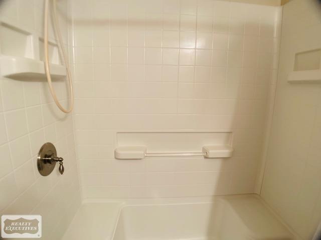 29775 Hickey Road New Baltimore, MI 48051 - Photo 18 of 25 Walk in Shower
