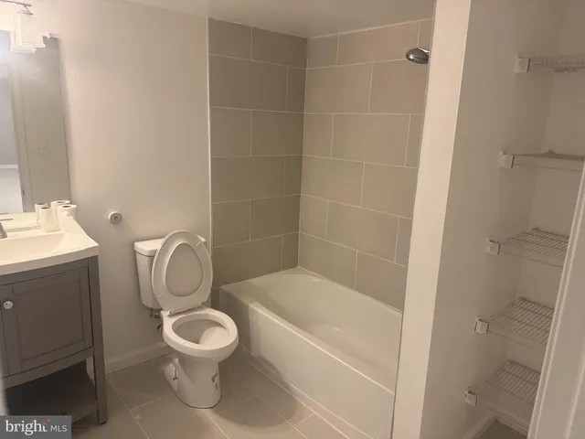 a bathroom that has a shower