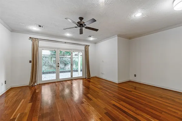 $3,400 | 1324 Prince Street, Houston, TX 77008