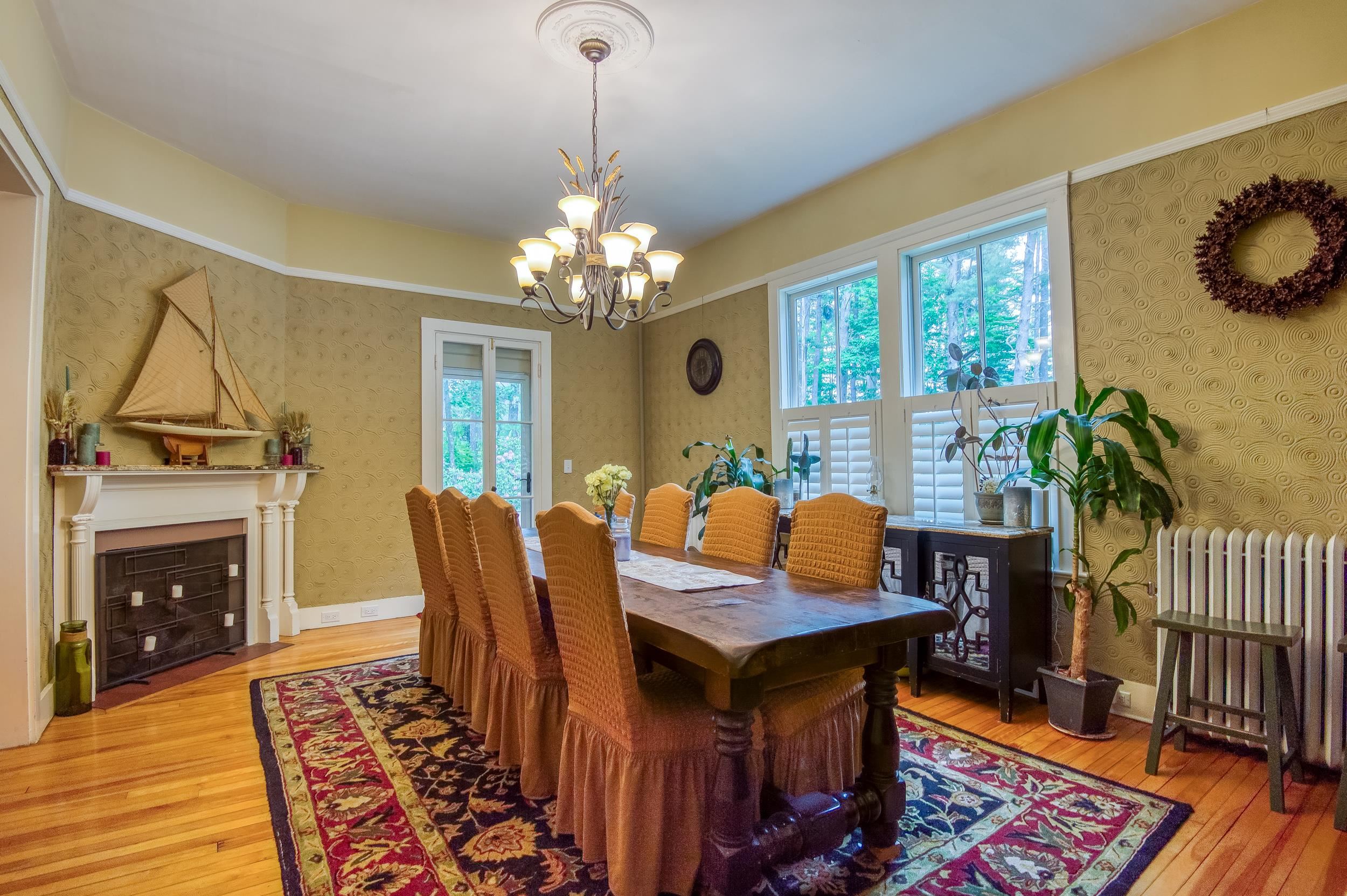 49 Neighbors Row Conway, NH 03860 - Photo 4 of 48