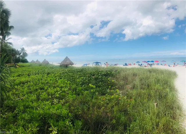 $9,000 | 1200 Gulf Shore Boulevard North, Unit 404, Naples, FL 34102