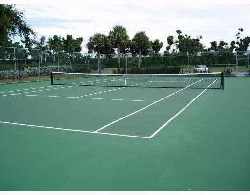 $2,000 | 709 Meadows Circle, Boynton Beach, FL 33436