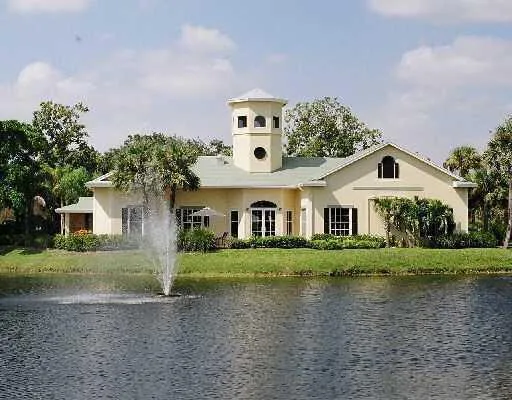 $2,000 | 709 Meadows Circle, Boynton Beach, FL 33436