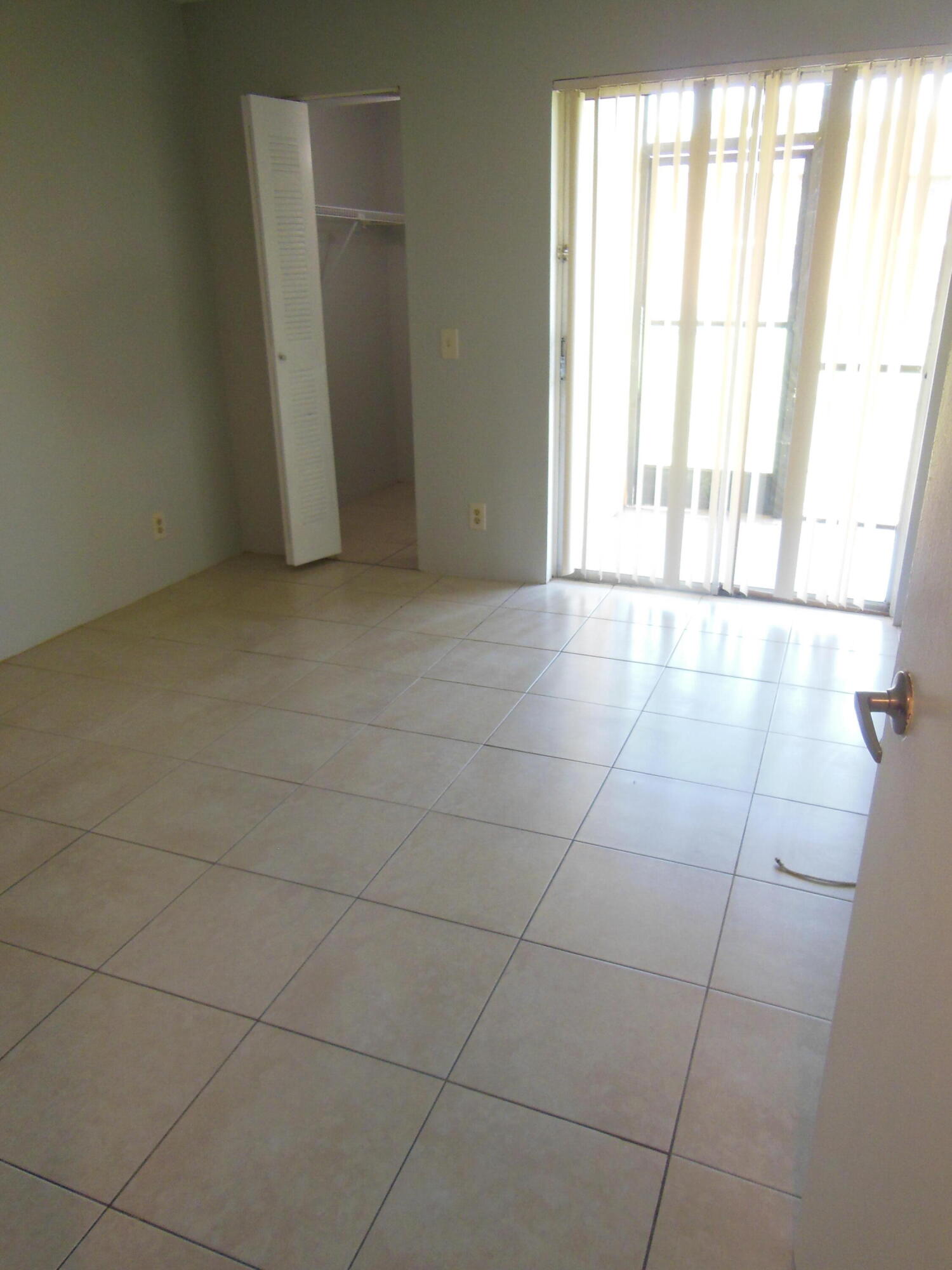 709 Meadows Circle Boynton Beach, FL 33436 - Photo 7 of 24 DSCN3368