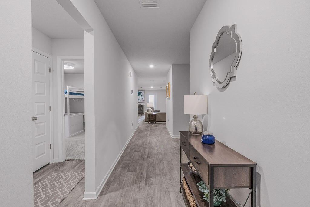 510 Earl Godwin Road Freeport, FL 32439 - Photo 4 of 42 a very nice looking room with a mirror
