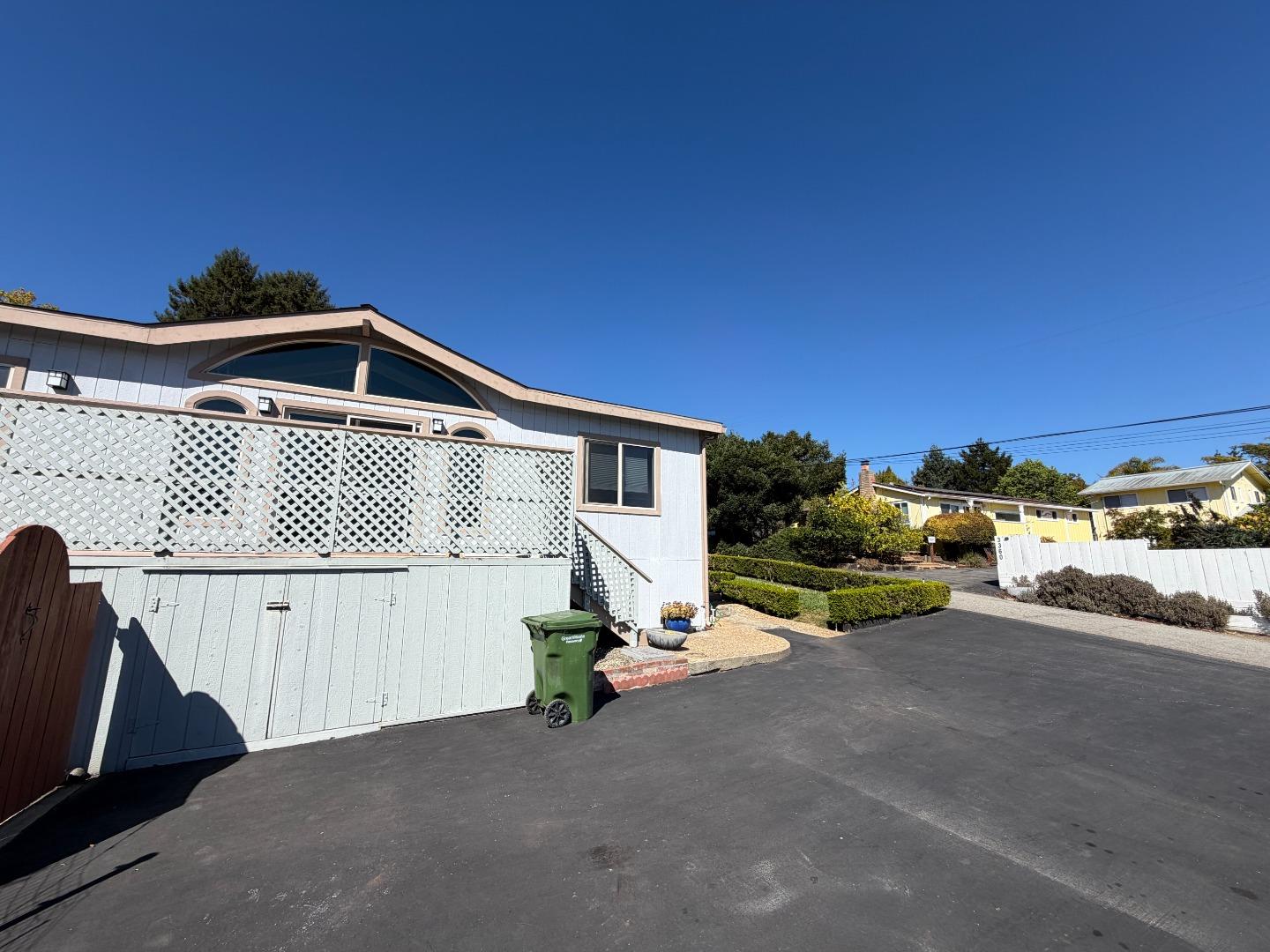 3355 Merrill Road Aptos, CA 95003 - Photo 10 of 13 Gallery Image 10