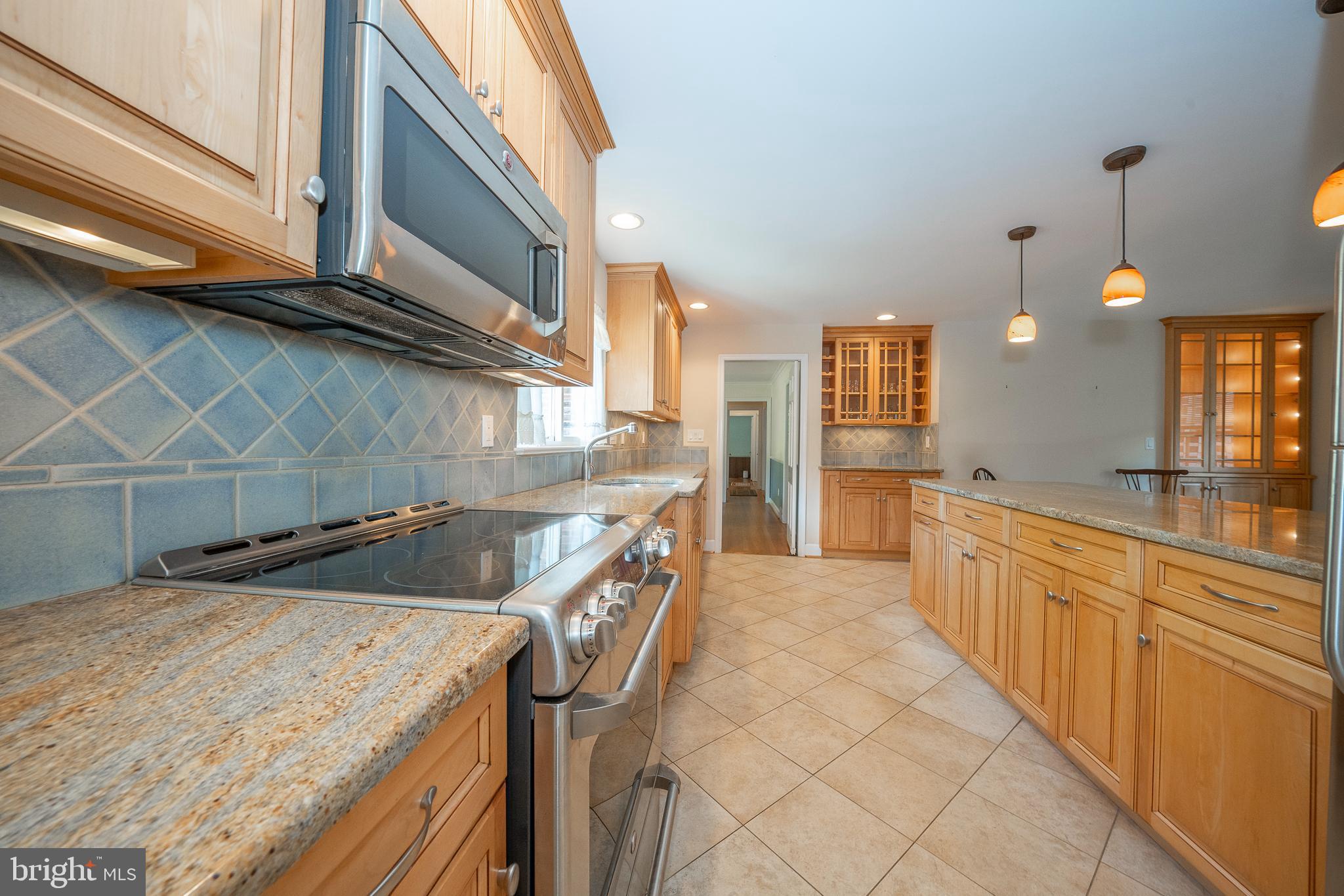 124 Hunters Lane Devon, PA 19333 - Photo 13 of 54 Gallery Image 13