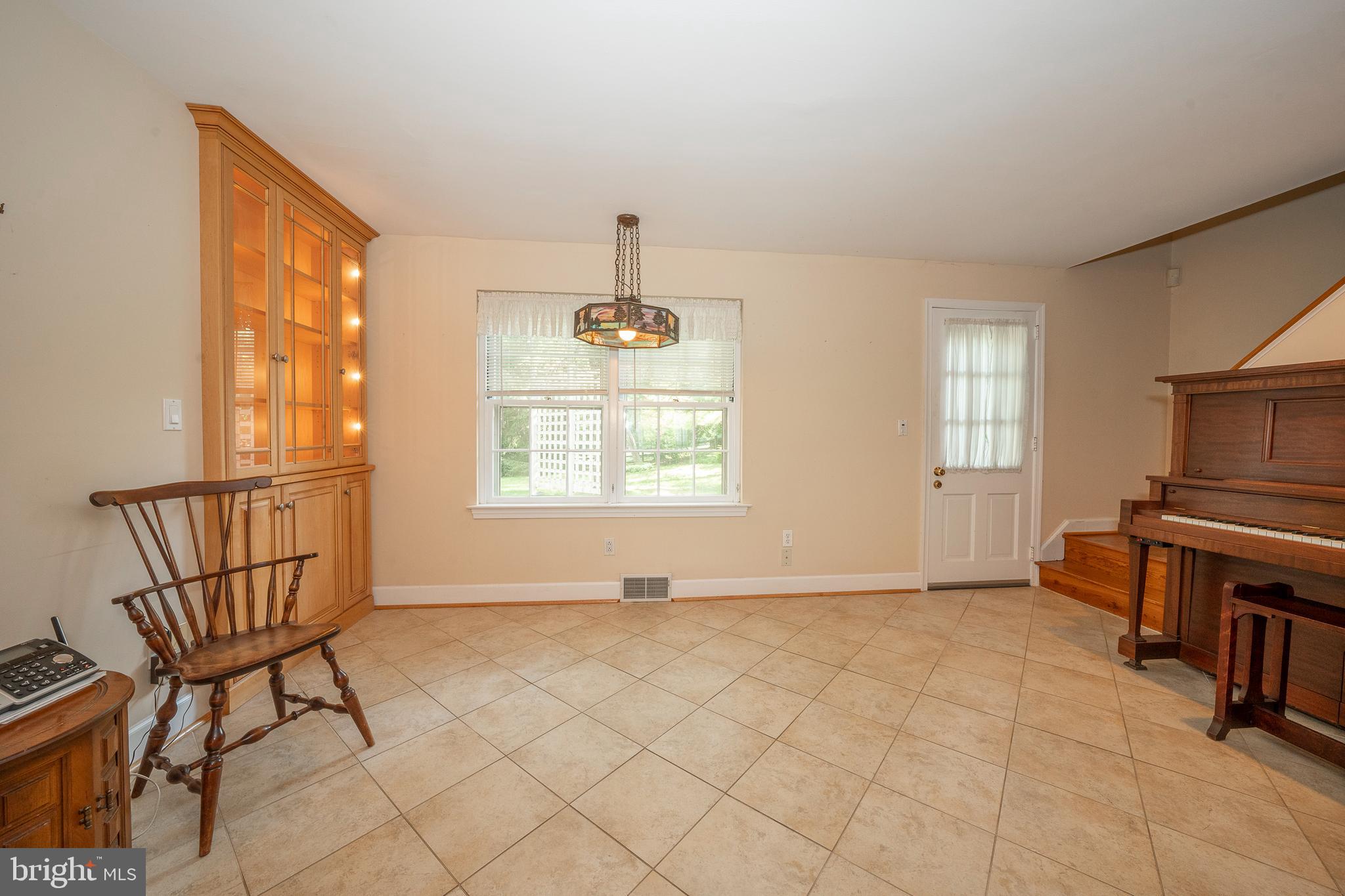 124 Hunters Lane Devon, PA 19333 - Photo 15 of 54 Gallery Image 15