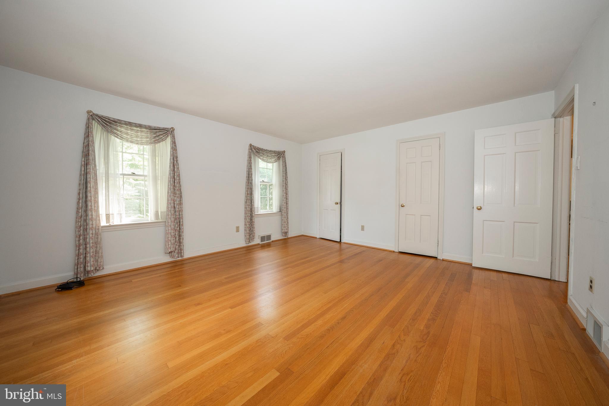 124 Hunters Lane Devon, PA 19333 - Photo 24 of 54 Gallery Image 24