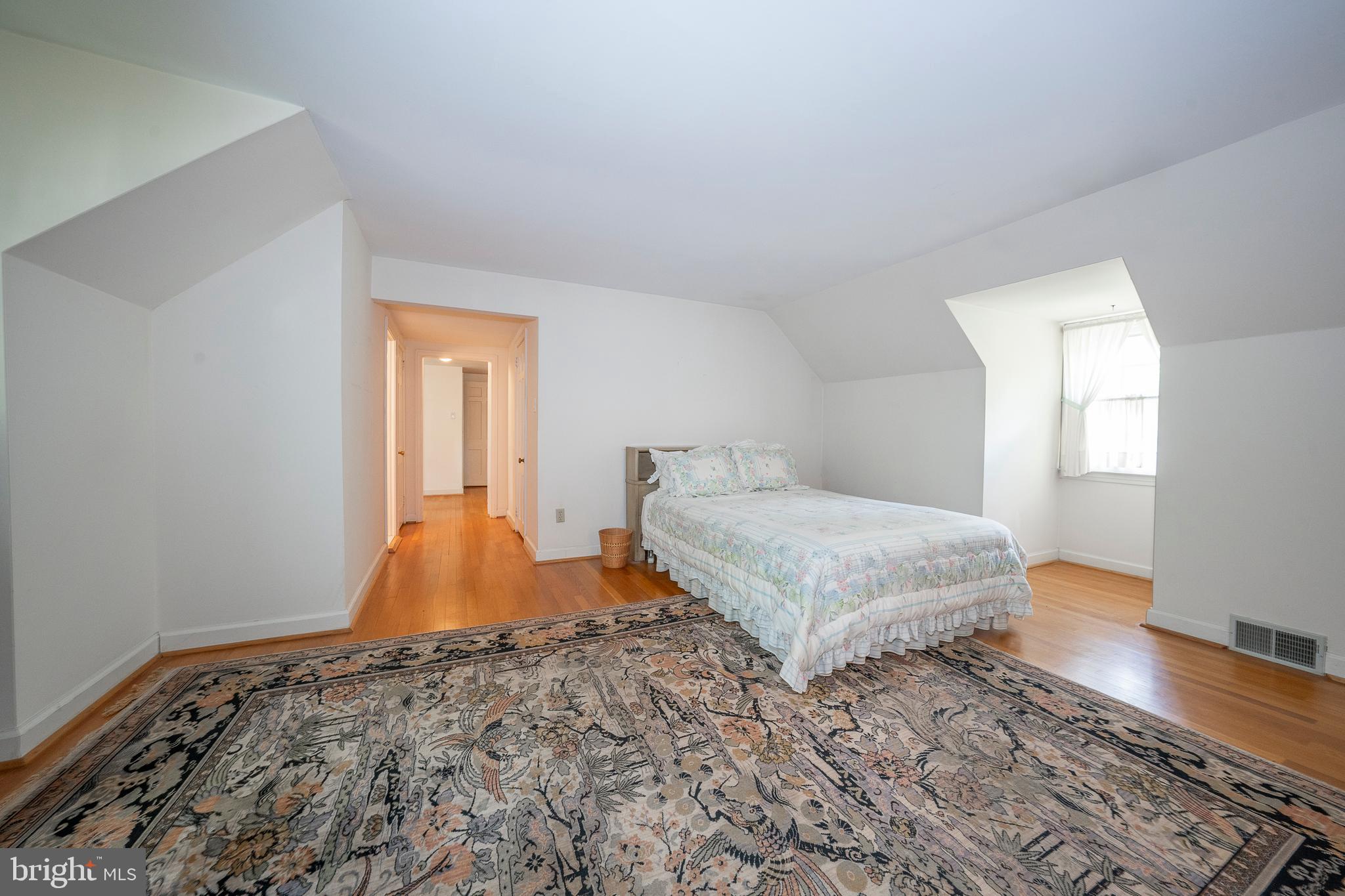 124 Hunters Lane Devon, PA 19333 - Photo 31 of 54 Gallery Image 31