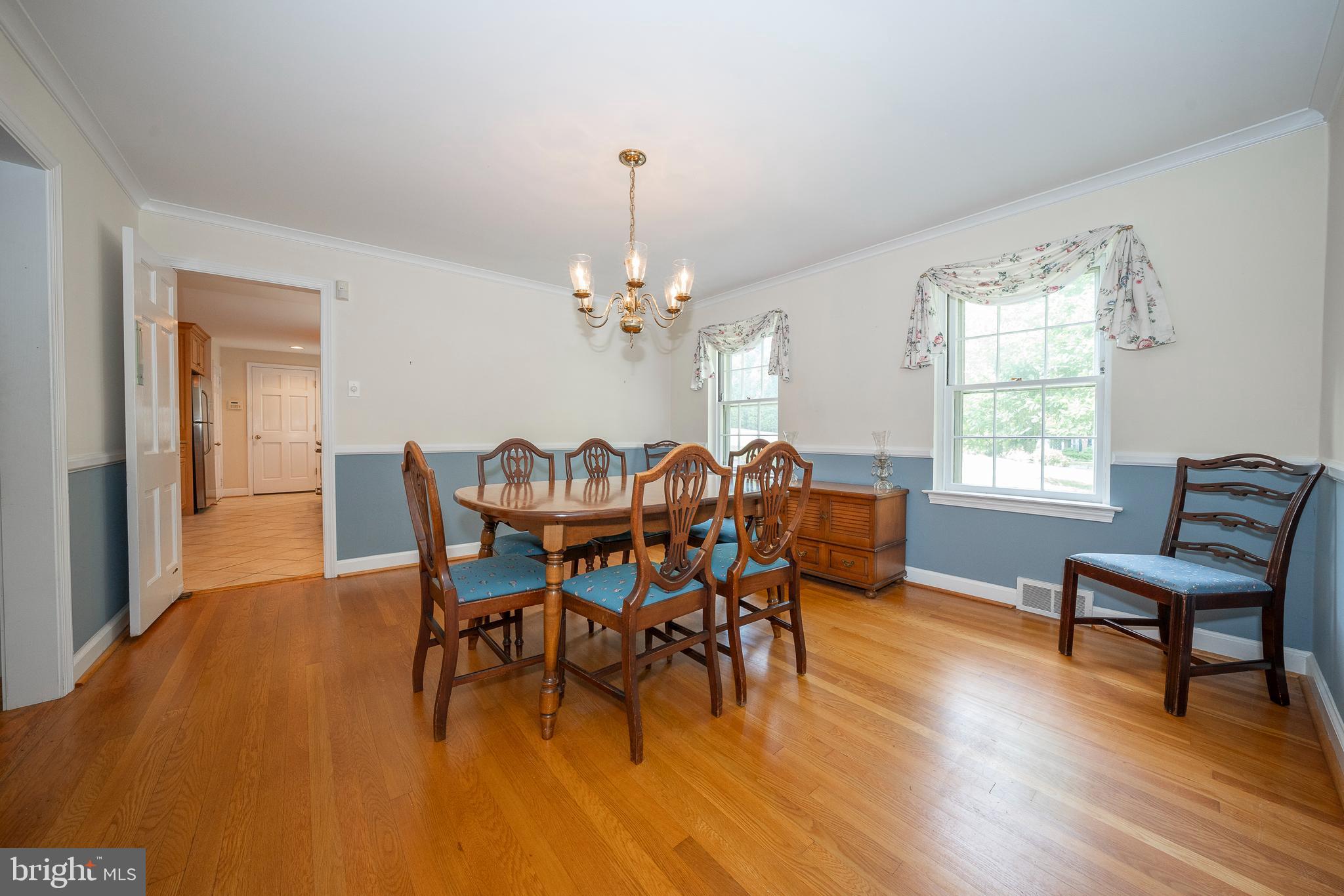 124 Hunters Lane Devon, PA 19333 - Photo 10 of 54 Gallery Image 10