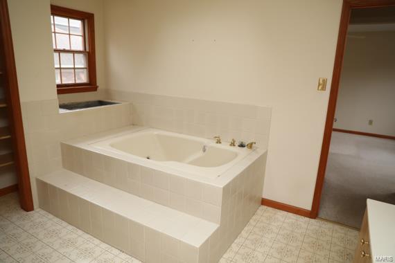 535 Dielman Road St. Louis, MO 63132 - Photo 23 of 31 Gallery Image 23