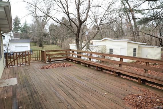 535 Dielman Road St. Louis, MO 63132 - Photo 7 of 31 Gallery Image 7