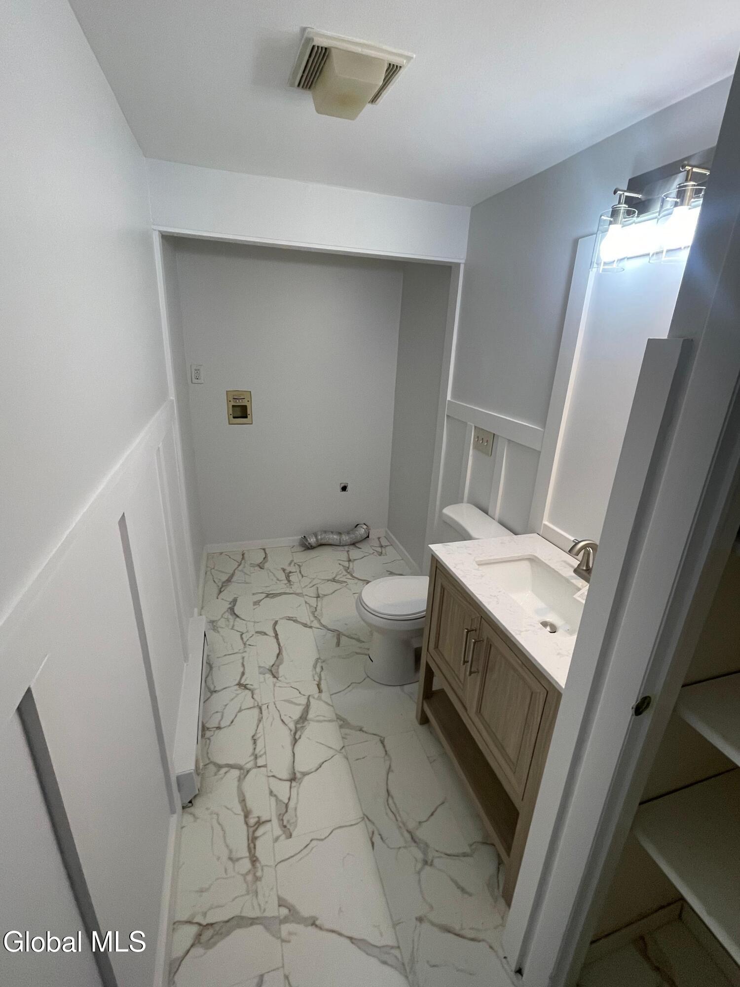 60 Snowberry Road Malta, NY 12020 - Photo 8 of 16 WhatsApp Image 2026-03-09 at 19.09.10 (1