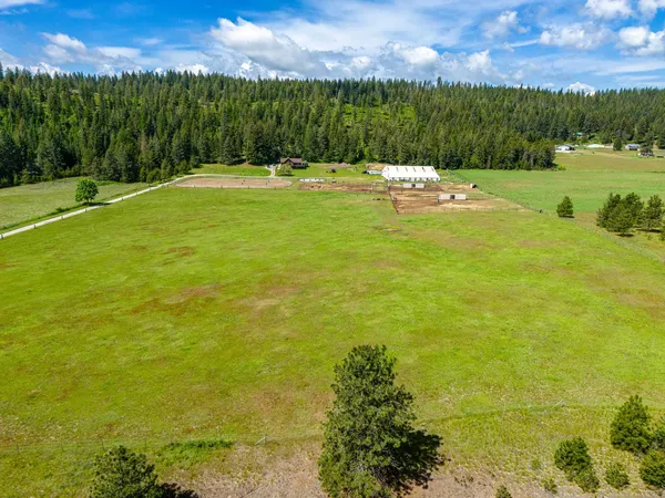 $925,000 | 315942 Highway 2, Elk, WA 99009