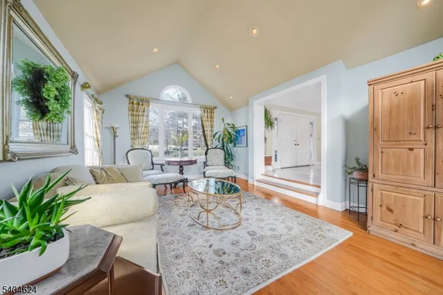 $1,349,000 | 3 Old Ln Extension, Montville, NJ 07082