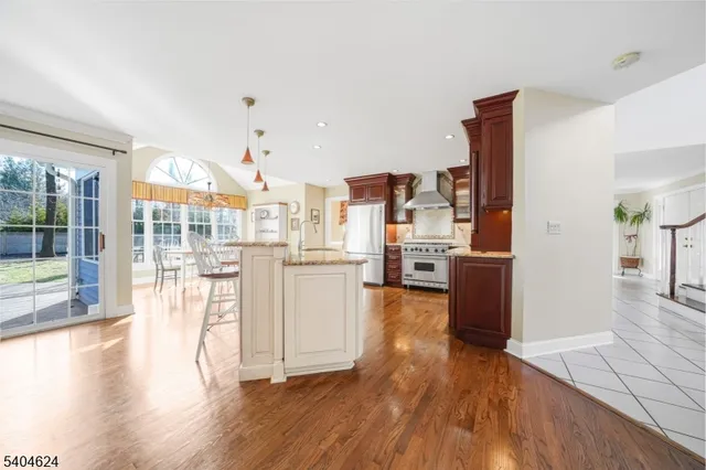 $1,349,000 | 3 Old Ln Extension, Montville, NJ 07082