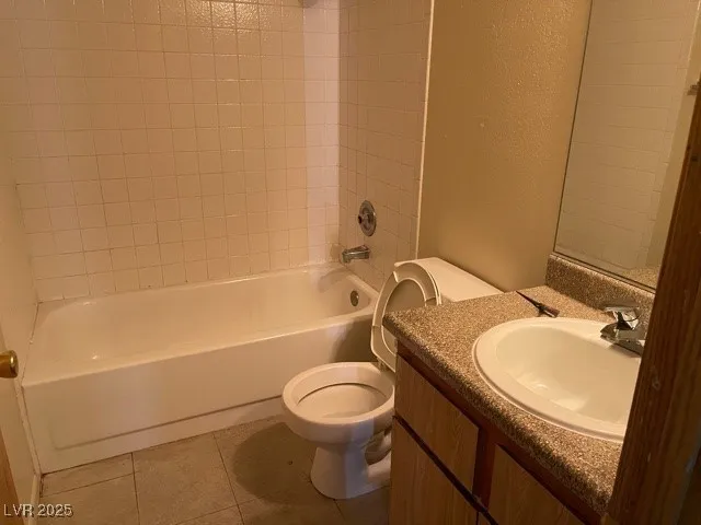 $975 | 1914 Cosmic Drive, Unit 1004, Las Vegas, NV 89115