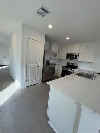 $2,100 | 3080 Fantasy Ter Drive, Katy, TX 77493