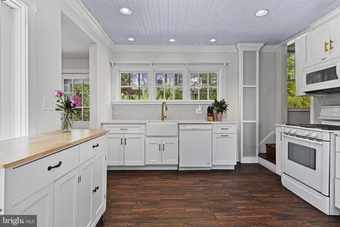 $1,136,000 | 510 Riverview Road, Swarthmore, PA 19081