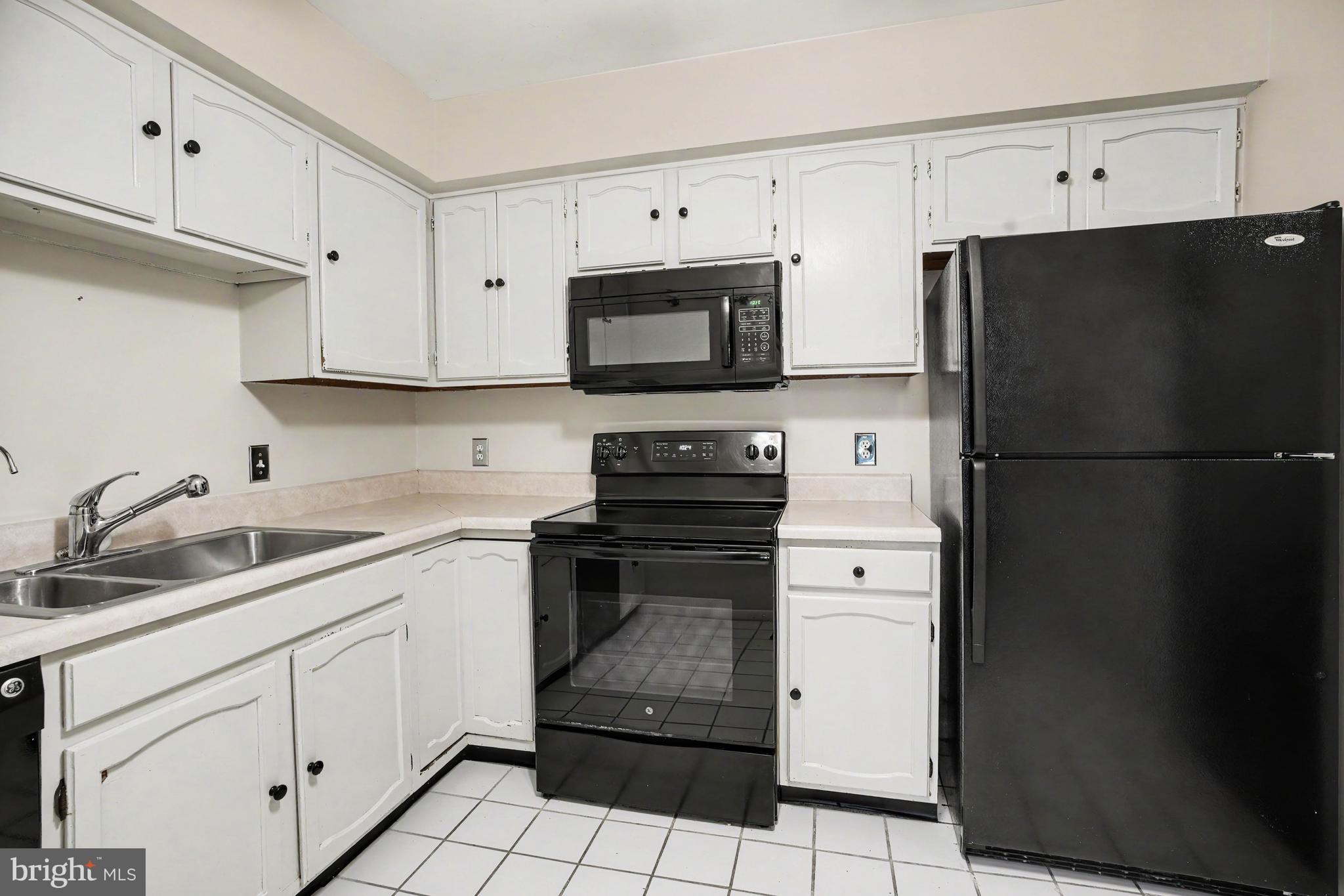 205 Valley Stream Lane, Unit 205 Chesterbrook, PA 19087 - Photo 6 of 31