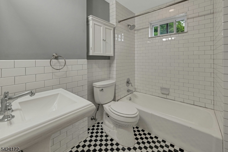 16 Russell Place Summit, NJ 07901 - Photo 17 of 20