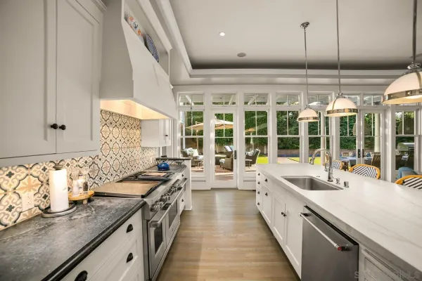 $8,950,000 | 820 Glorietta Boulevard, Coronado, CA 92118