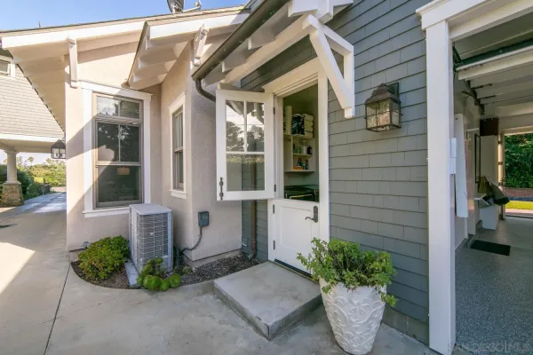 $8,950,000 | 820 Glorietta Boulevard, Coronado, CA 92118