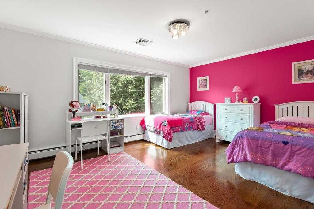 24 Surrey Road Winchester, MA 01890 - Photo 16 of 33 Gallery Image 16